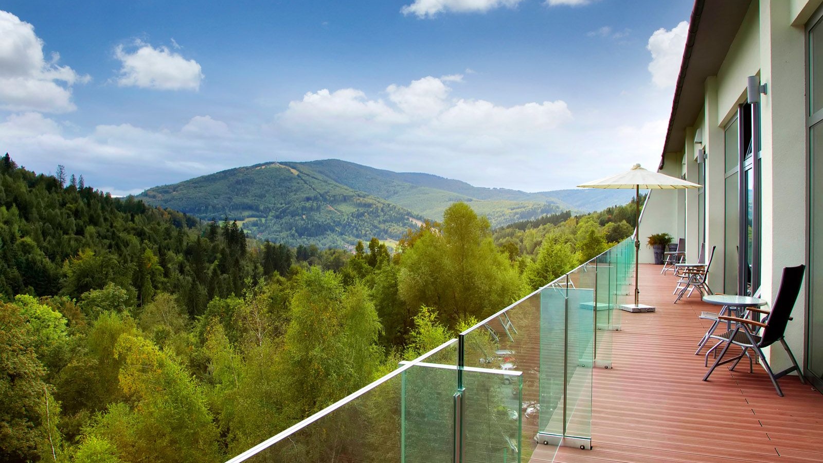 resort SPA hotel in Poland mountains rooms conferences wellness Ustron